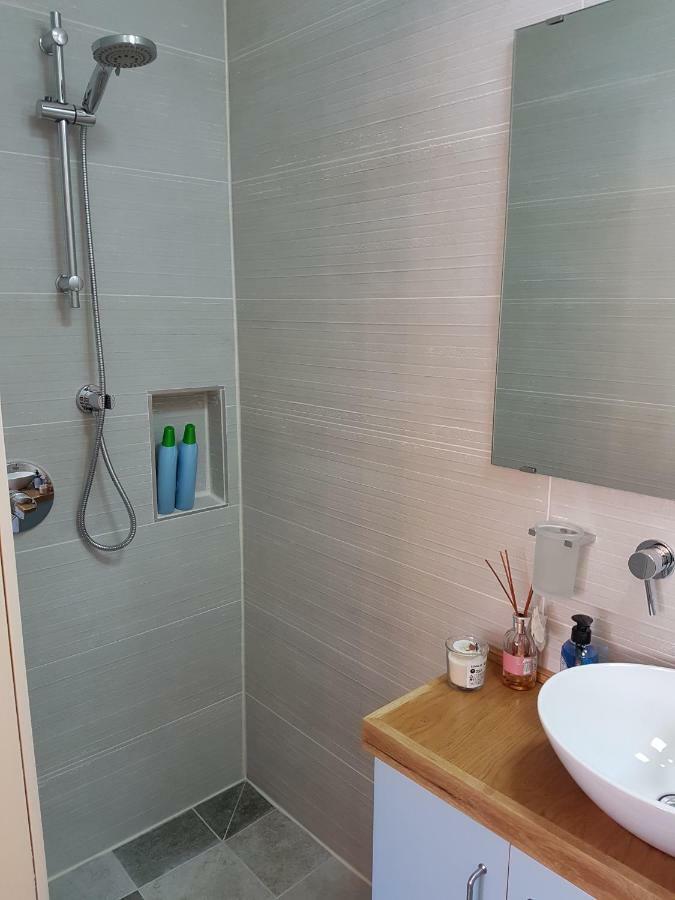 The Hbs Suite Ness Ziona Екстериор снимка